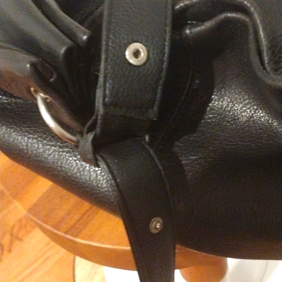 Vintage Black Leather Bag Handbag Purse- Leather Co. by LIZ CLAIBORNE - Picture 10 of 12